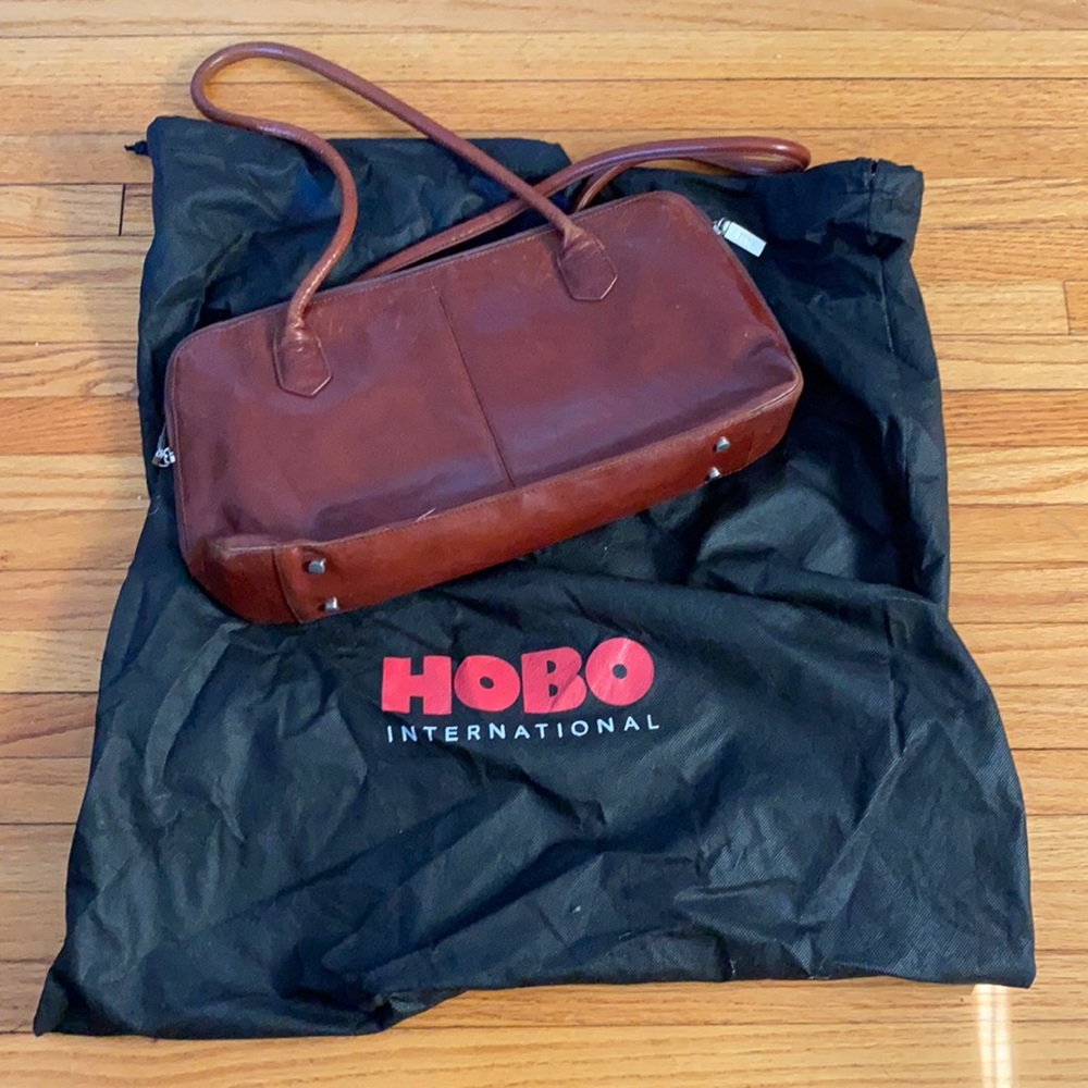 Hobo shoulder purse w/ dust cover